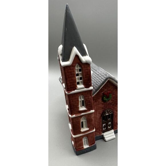 Church Brick Red Dickens Christmas Village Holiday Expressions 1991 China - Picture 7 of 11